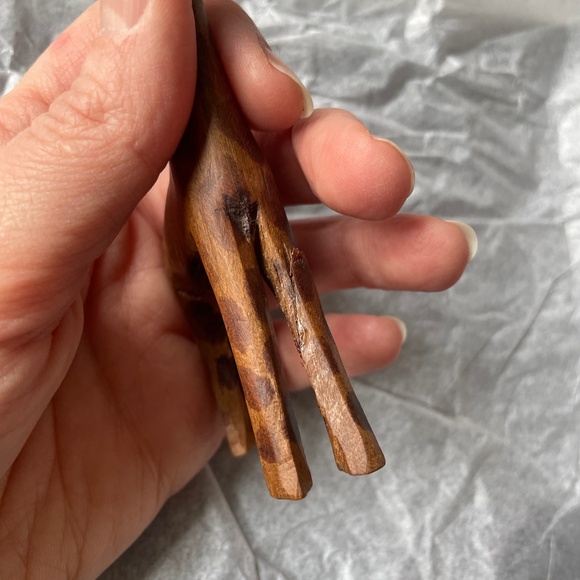 Wooden Carved Giraffe - Approximately 4” Tall - Picture 5 of 5